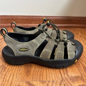 Keen Newport Sandals Boys Size 5 Leather